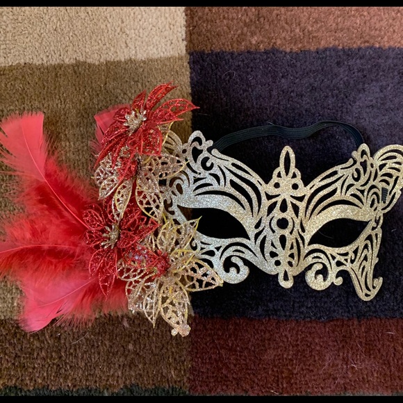 Mardi Gras - Picture 1 of 1